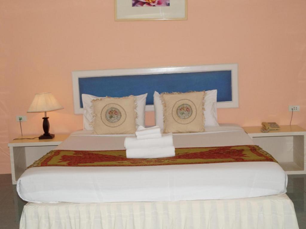 Seng Aroun Hotel Pakse Dış mekan fotoğraf