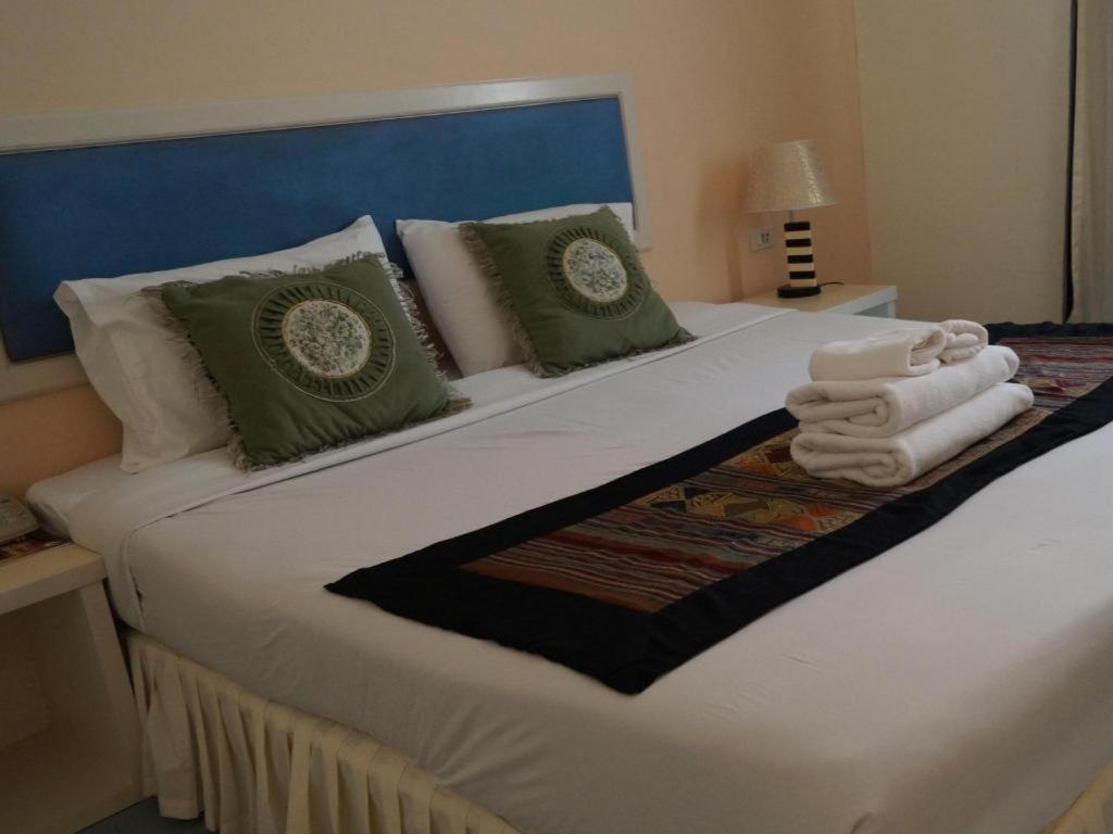 Seng Aroun Hotel Pakse Dış mekan fotoğraf