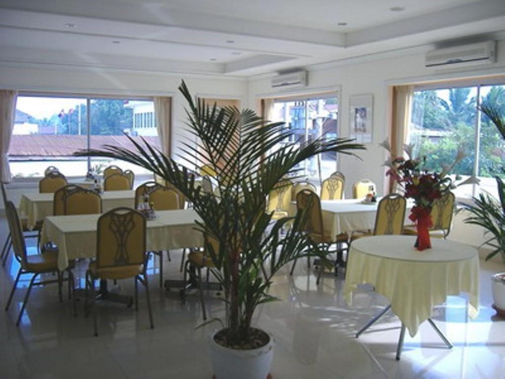 Seng Aroun Hotel Pakse Dış mekan fotoğraf