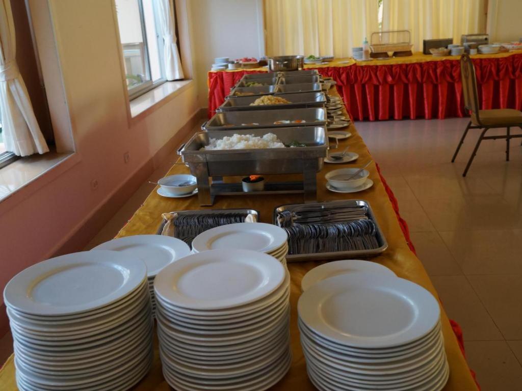Seng Aroun Hotel Pakse Dış mekan fotoğraf