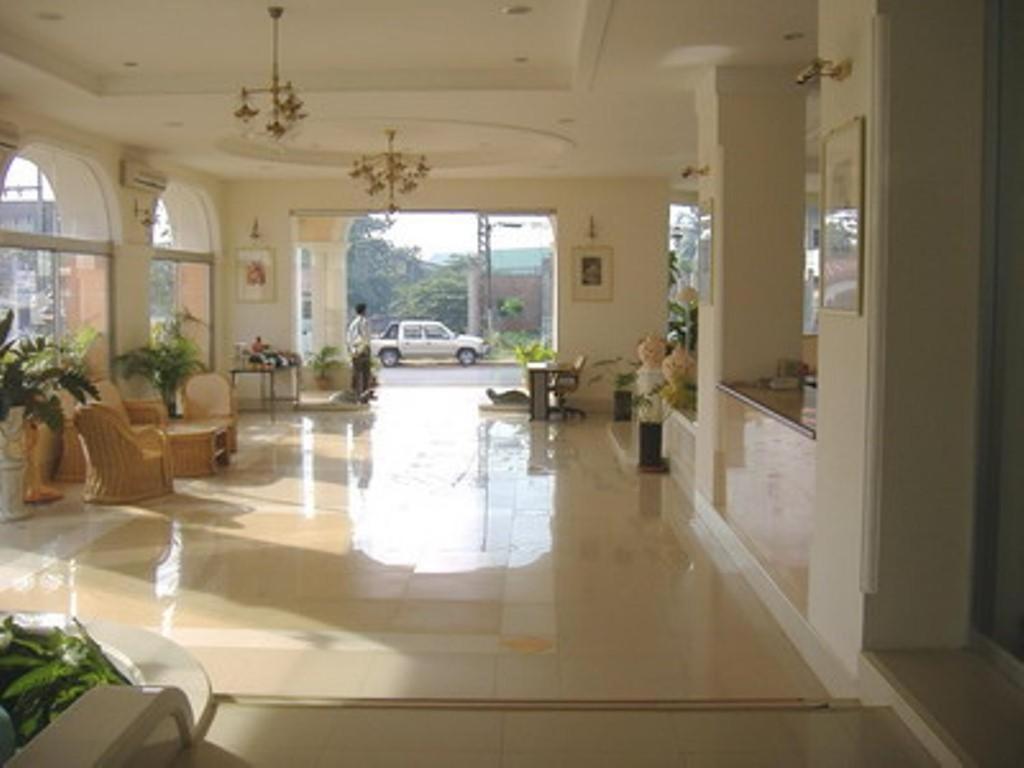 Seng Aroun Hotel Pakse Dış mekan fotoğraf