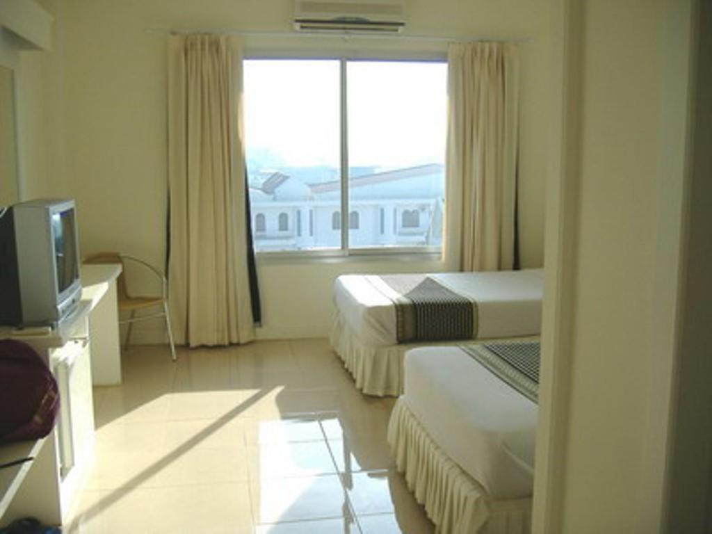 Seng Aroun Hotel Pakse Dış mekan fotoğraf